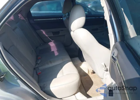 2005 Chrysler 300C z USA, uszkodzony, nr VIN 2C3JA63HX5H572237